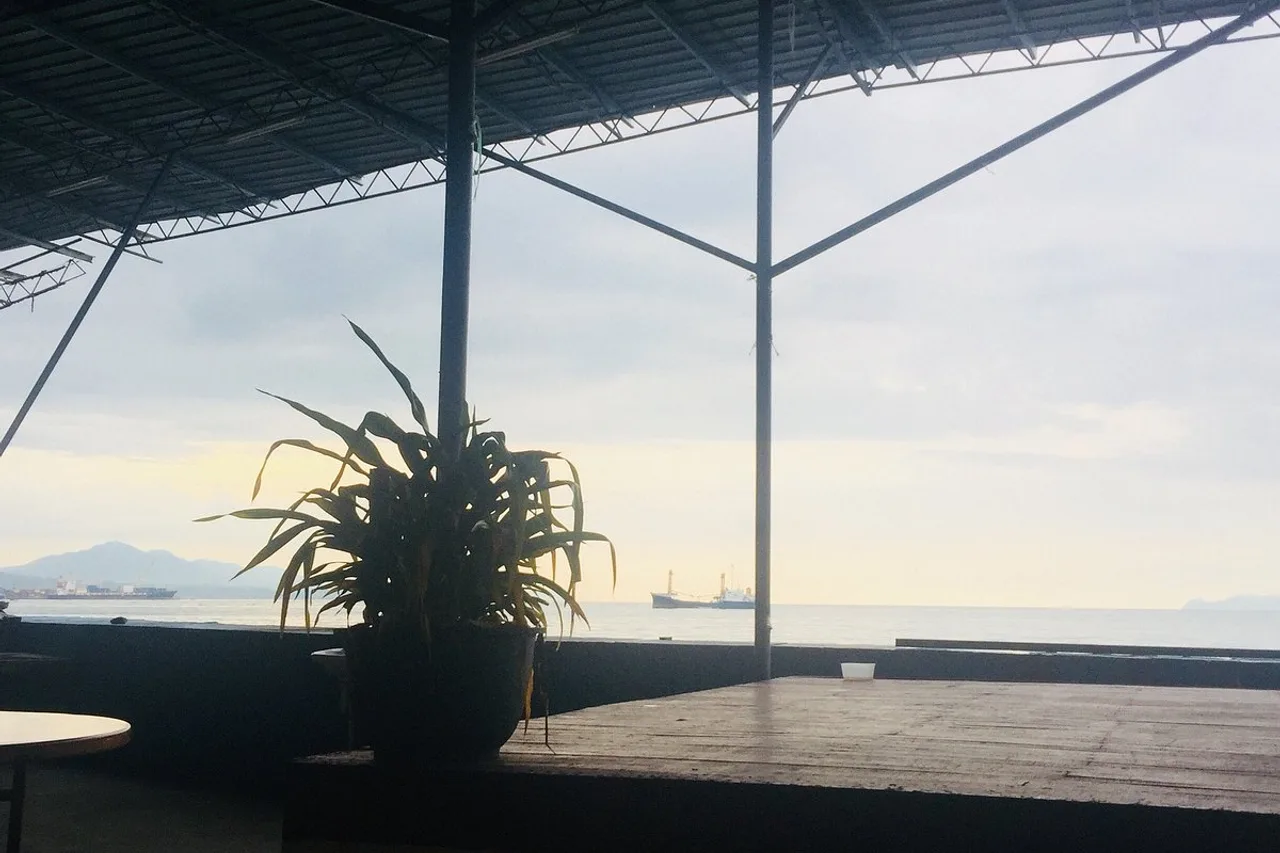 Pacific Crown Hotel — ภาพห้องพักและบรรยากาศ