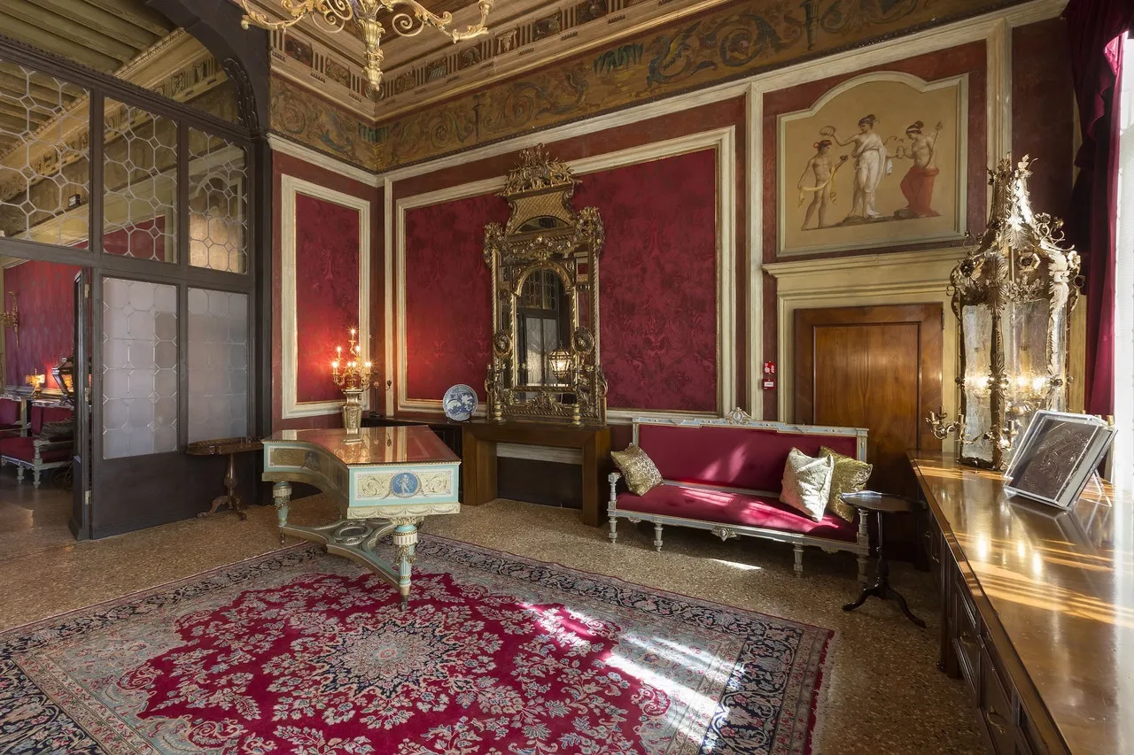 Palazzo Venart Luxury Hotel — rooms and atmosphere