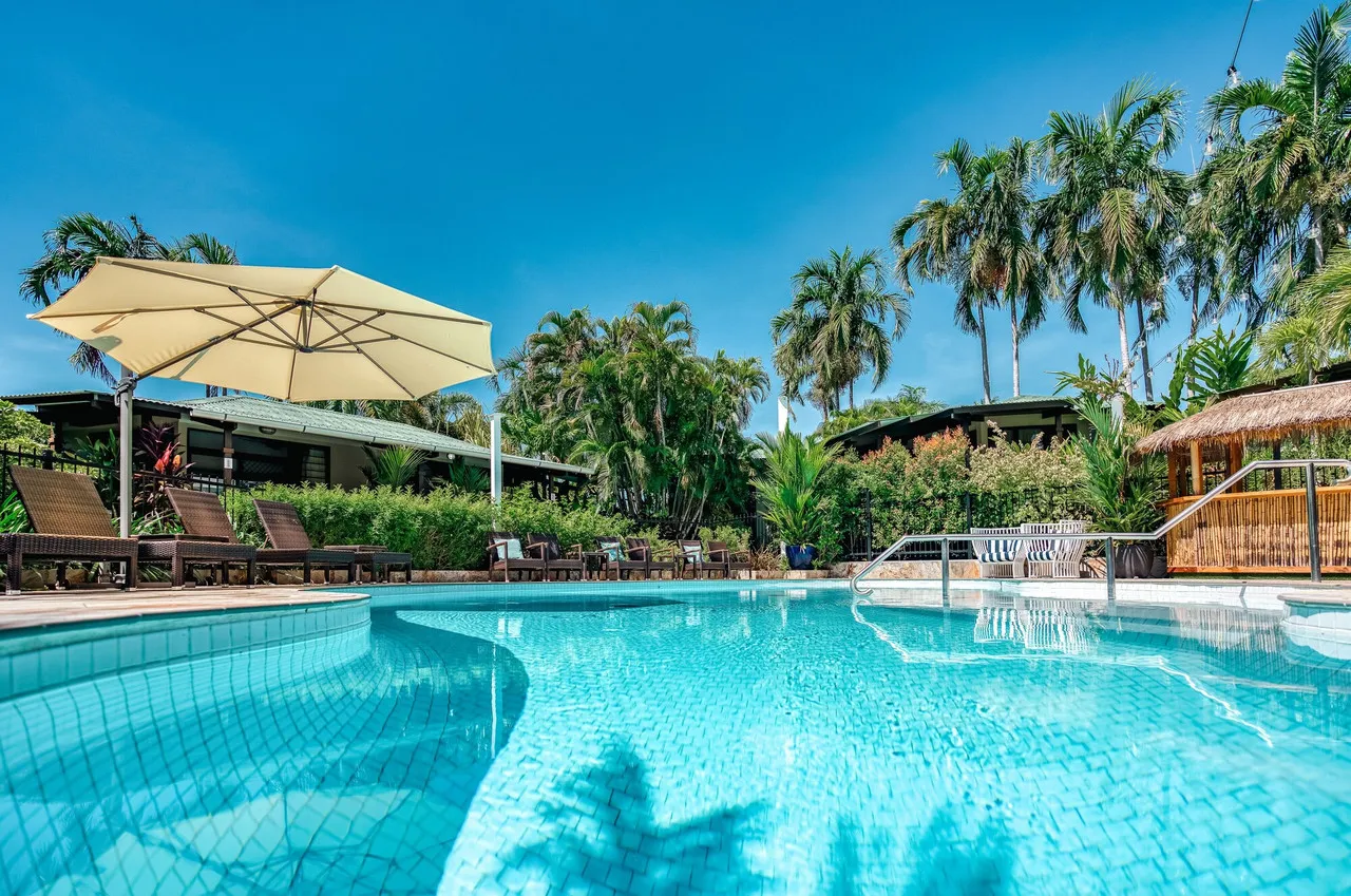 Palms City Resort — rooms and atmosphere
