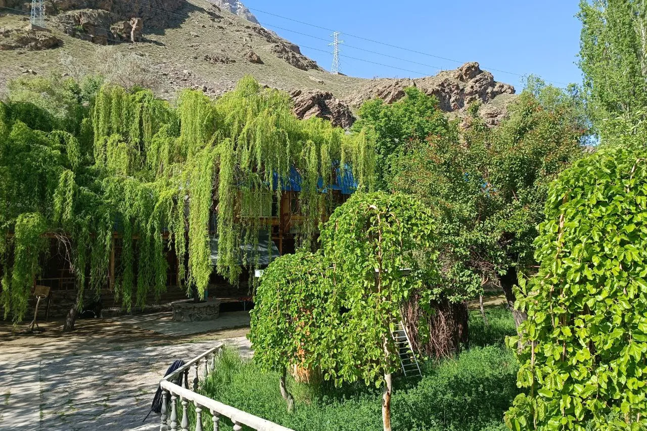 Pamir Lodge — ภาพห้องพักและบรรยากาศ