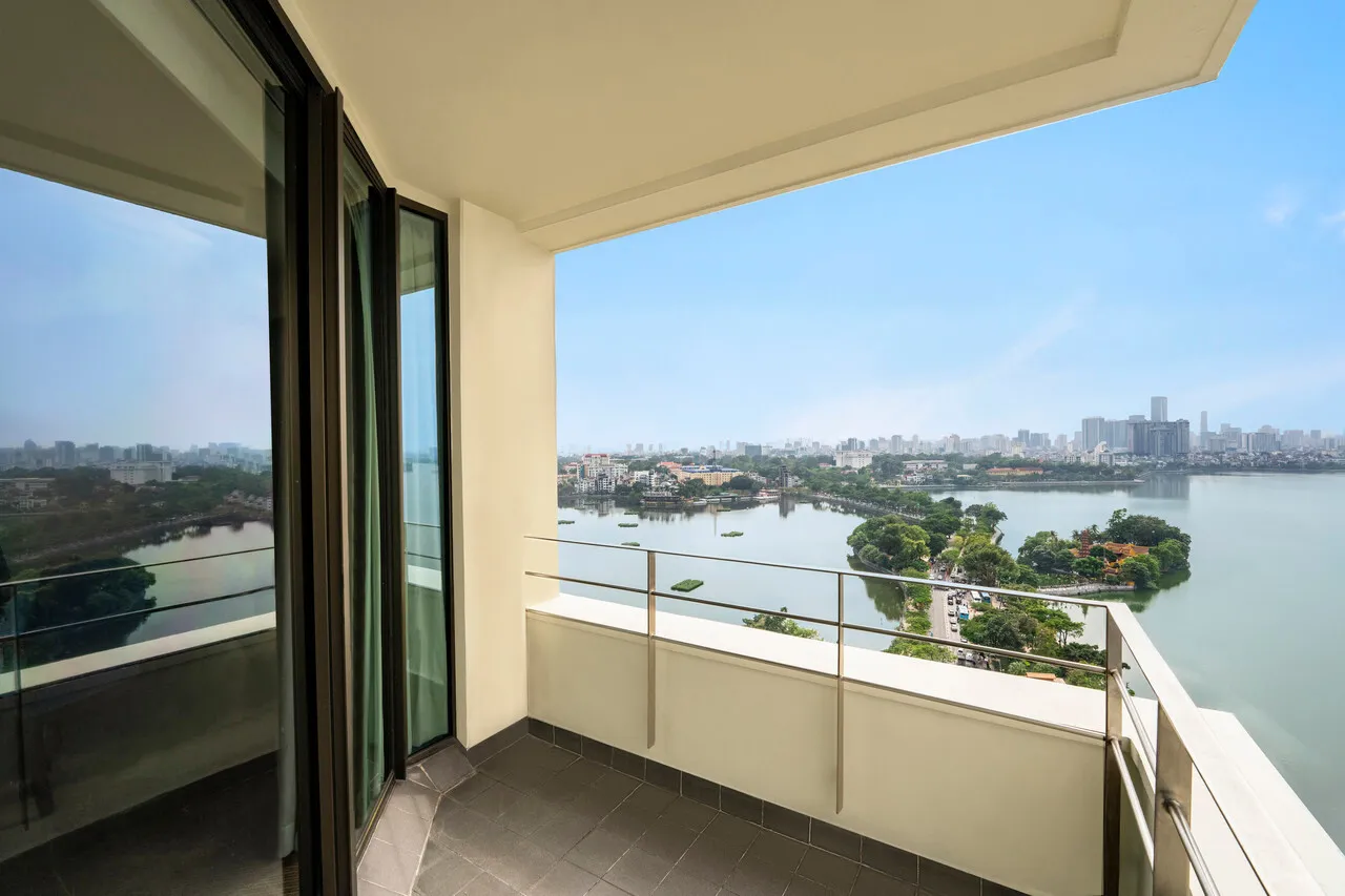 Pan Pacific Hanoi — rooms and atmosphere