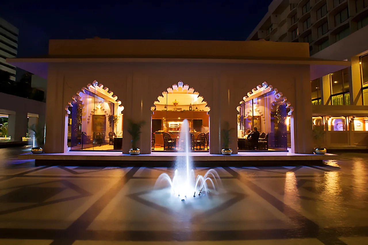 Pan Pacific Sonargaon Dhaka — rooms and atmosphere