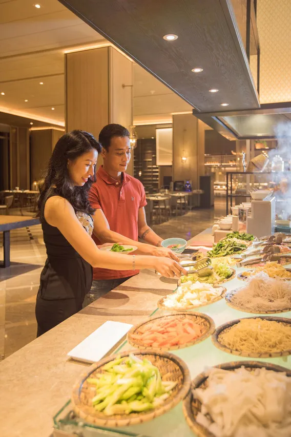 Pan Pacific Yangon — rooms and atmosphere