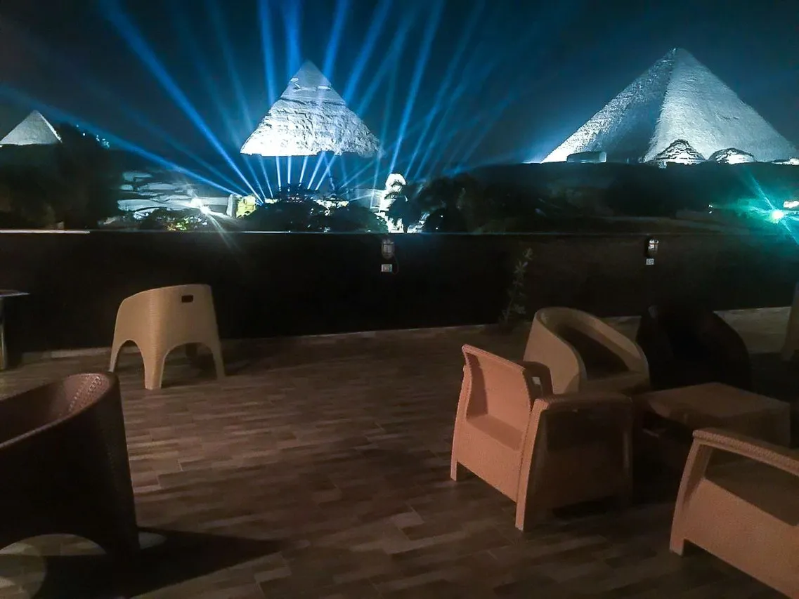 Panorama Pyramids Inn — rooms and atmosphere