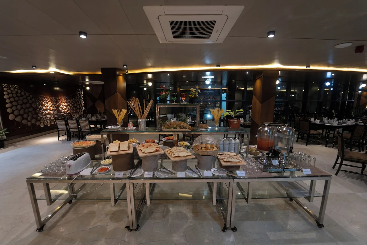 Paragon Hotel & Resort — ภาพห้องพักและบรรยากาศ