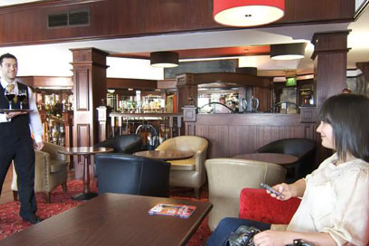 Park Avenue Hotel Belfast — rooms and atmosphere