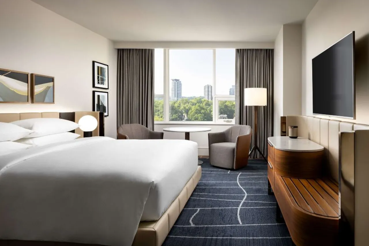 Park Hyatt Toronto — โรงแรมในโทรอนโต