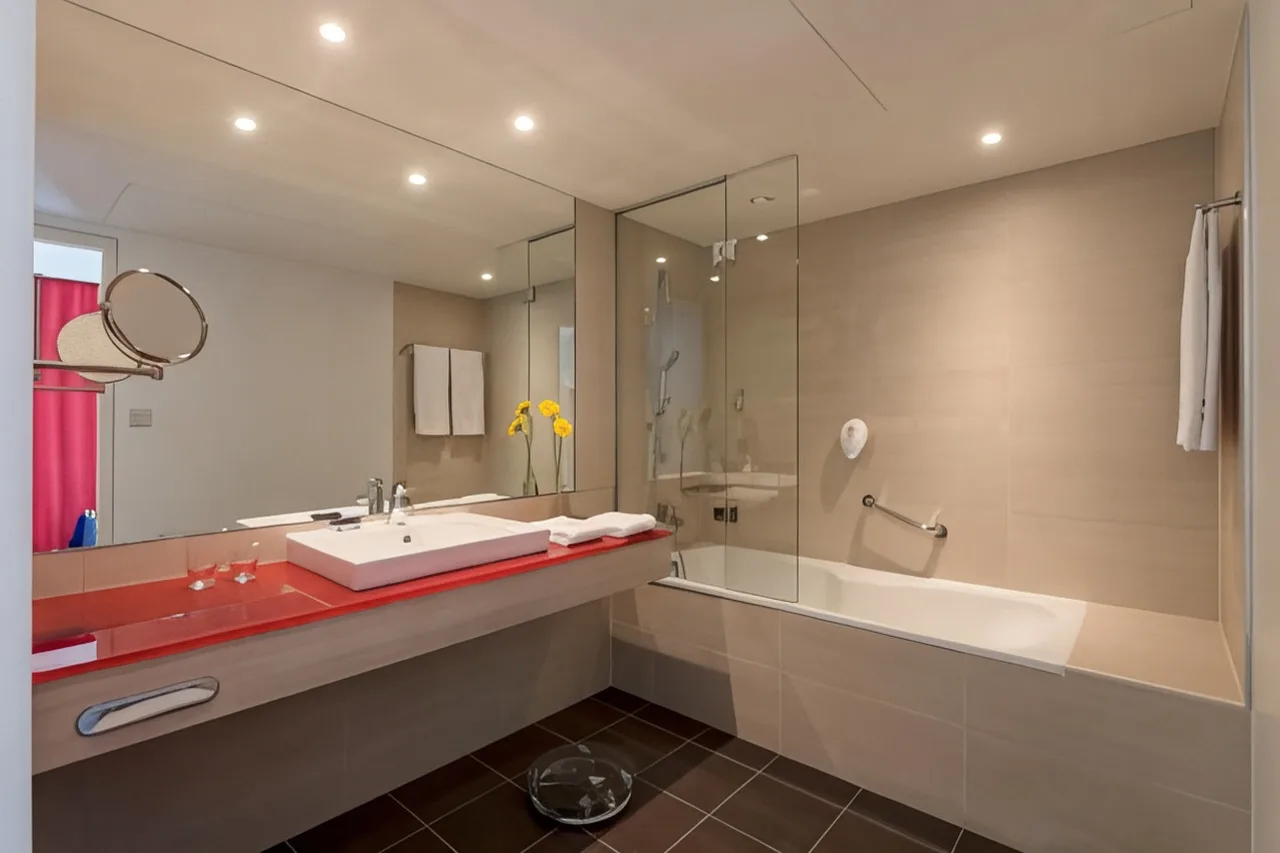 Park Inn by Radisson Linz — ภาพห้องพักและบรรยากาศ