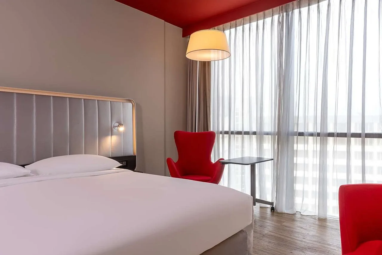 Park Inn by Radisson Libreville — ภาพห้องพักและบรรยากาศ