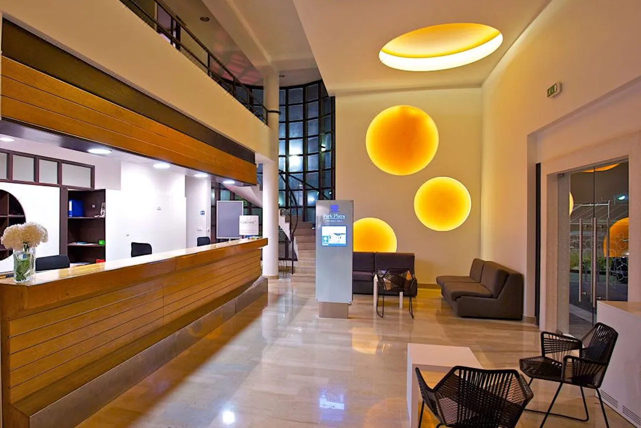 Park Plaza Verudela Pula — ภาพห้องพักและบรรยากาศ