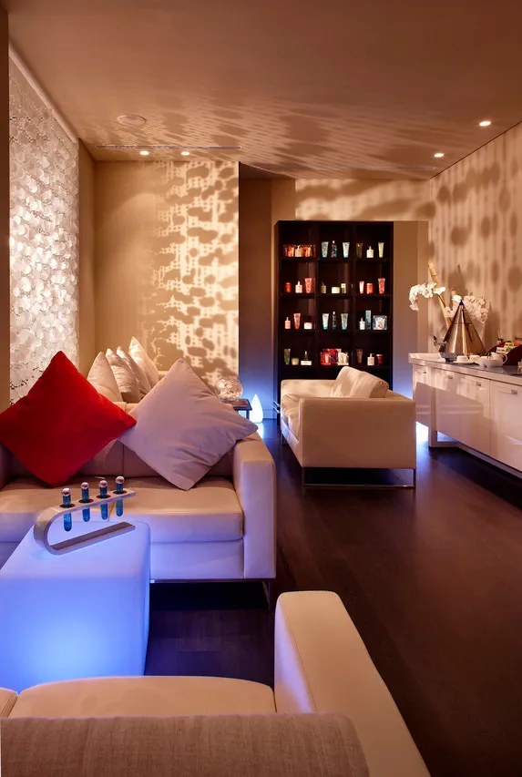 Park Plaza Westminster Bridge London — rooms and atmosphere
