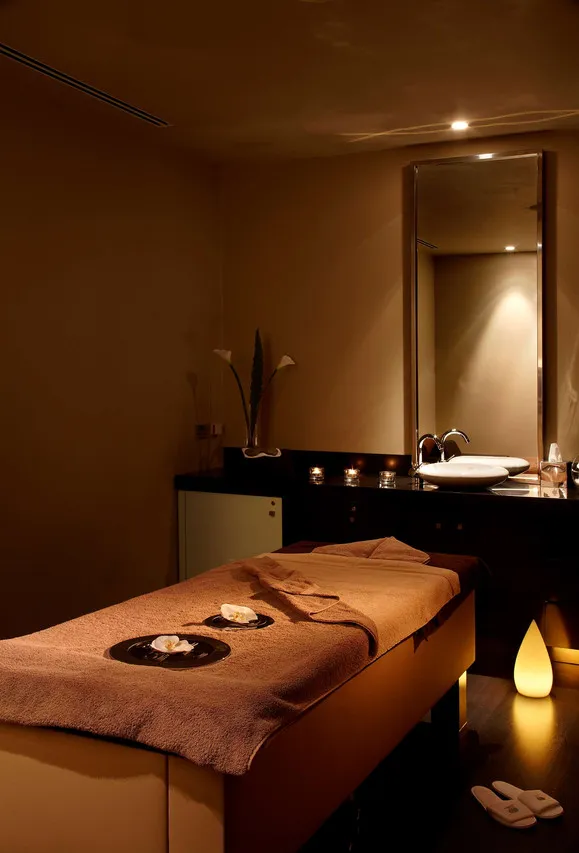 Park Plaza Westminster Bridge London — rooms and atmosphere