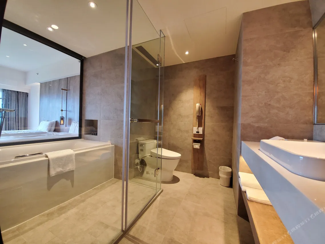 Parkview Hotel Hualien — rooms and atmosphere