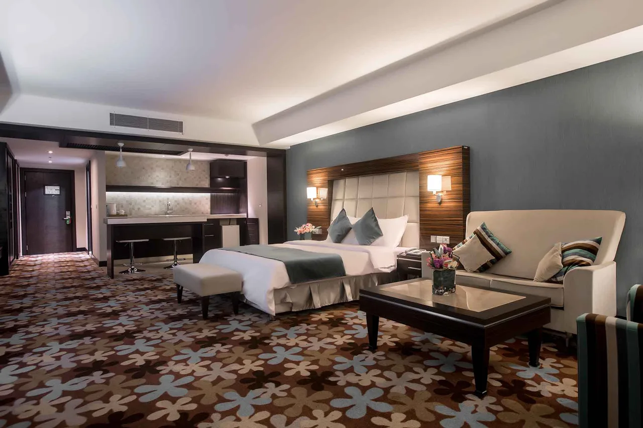 Parsian Kowsar Hotel Isfahan — ภาพห้องพักและบรรยากาศ