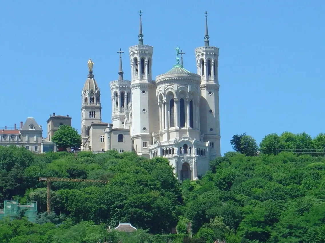 Part Dieu Charial Suites & Chambres — rooms and atmosphere