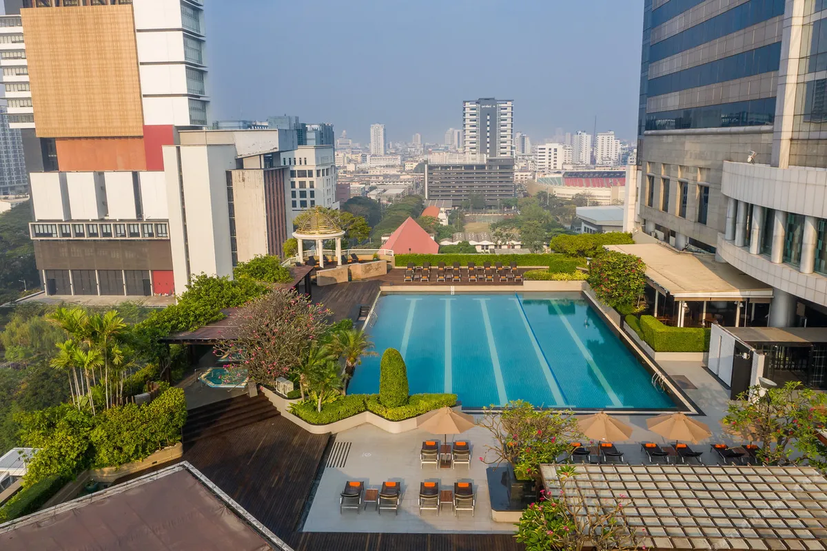 Pathumwan Princess Hotel — rooms and atmosphere