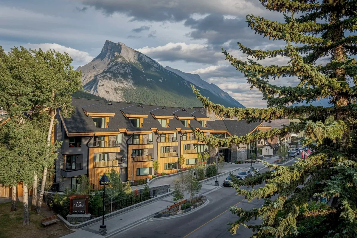 Peaks Hotel and Suites