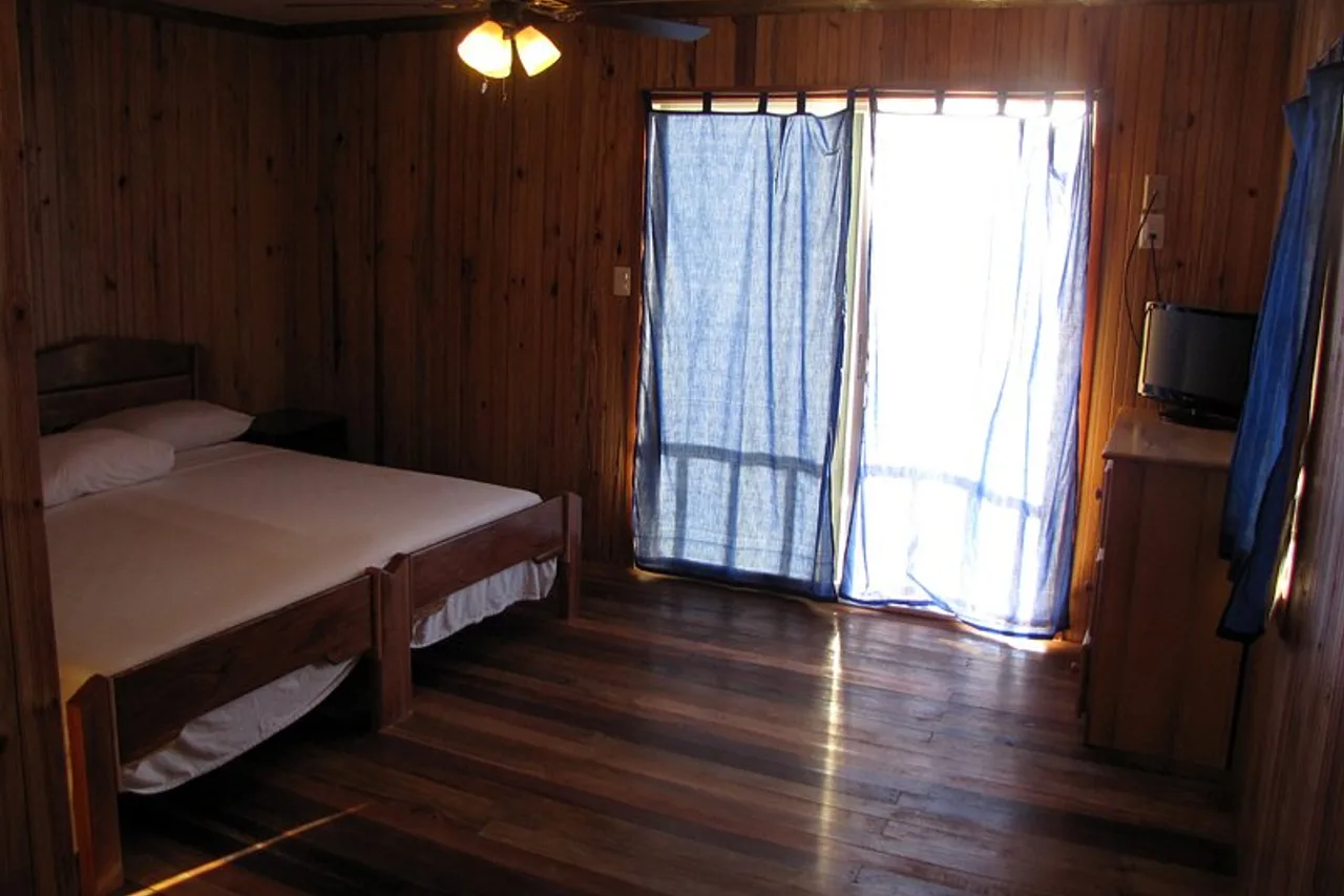 Pedro's Hotel — ภาพห้องพักและบรรยากาศ