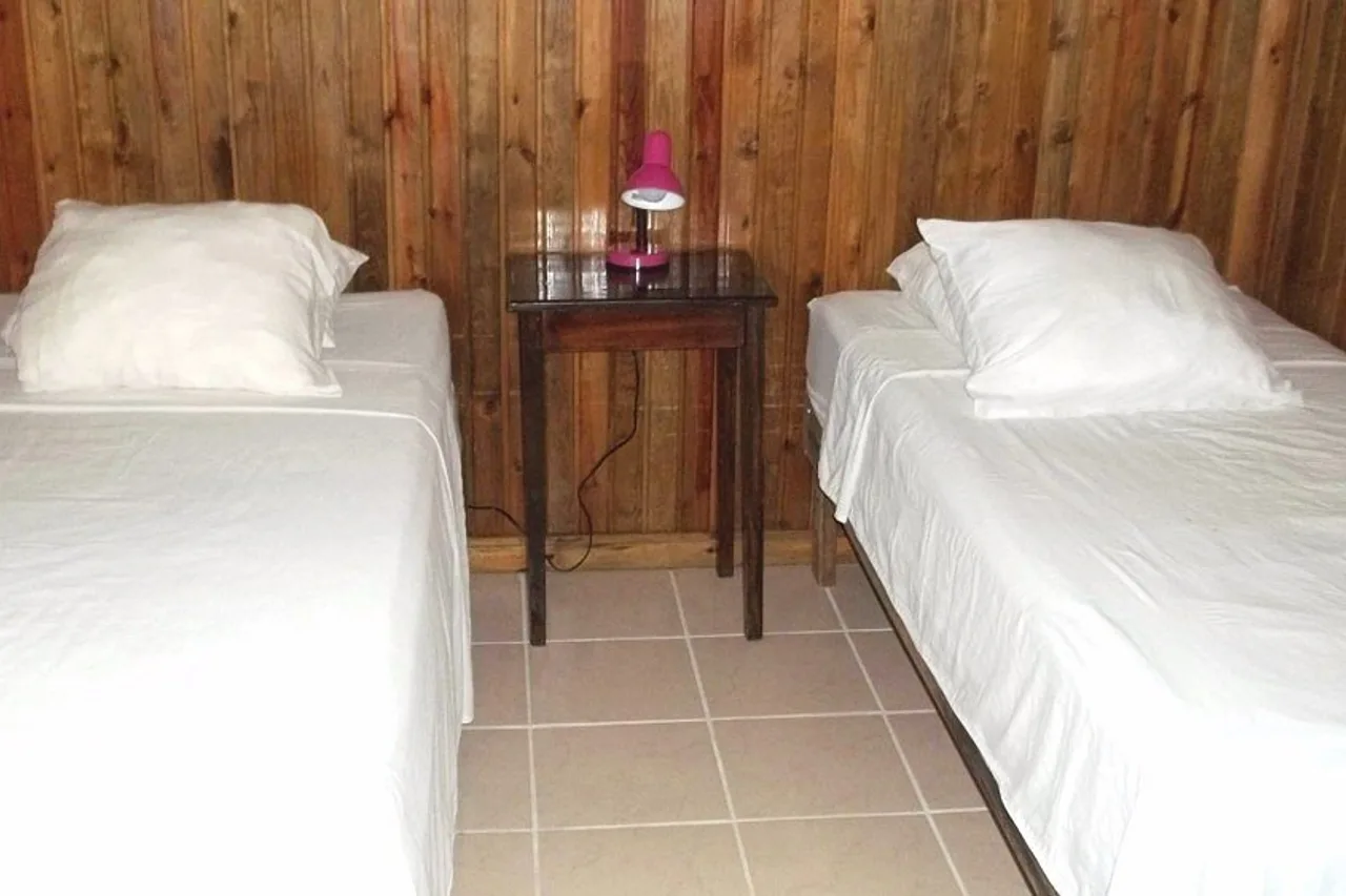Pedro's Hotel — ภาพห้องพักและบรรยากาศ