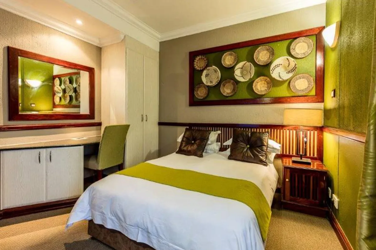 Peermont Mondior Gaborone — rooms and atmosphere