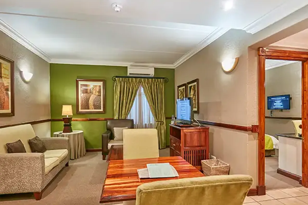 Peermont Mondior Gaborone — rooms and atmosphere