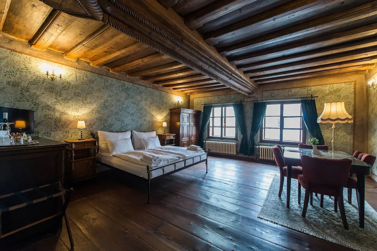 Pension Alt Straninger — rooms and atmosphere