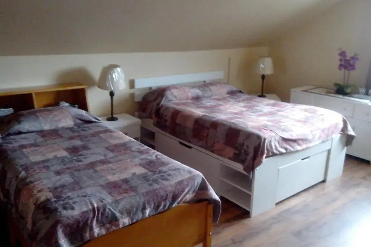 Pension B&amp;B Dodeman — ภาพห้องพักและบรรยากาศ