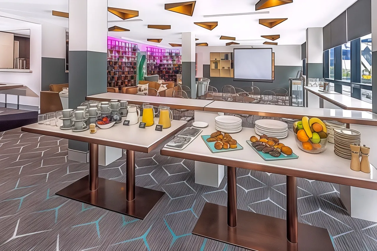 Peppers Kings Square Hotel Perth — rooms and atmosphere
