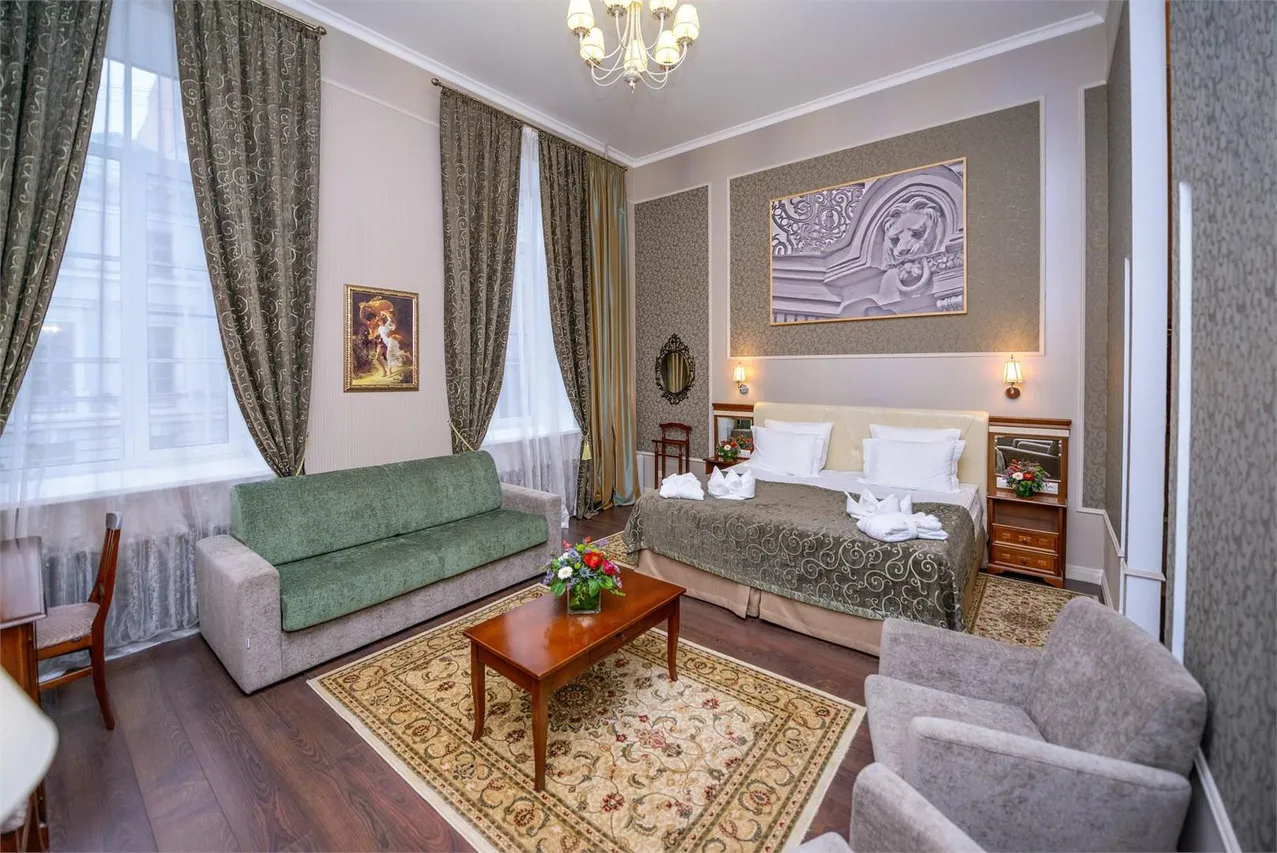 Petr Hotel — rooms and atmosphere