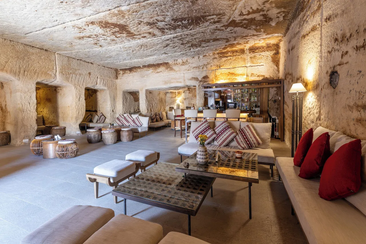 Petra Guest House Hotel — rooms and atmosphere
