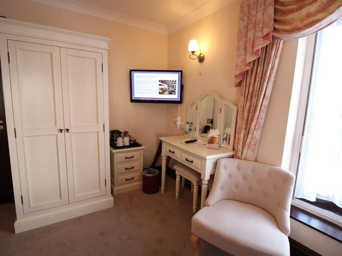 Pilgrims Hotel — rooms and atmosphere