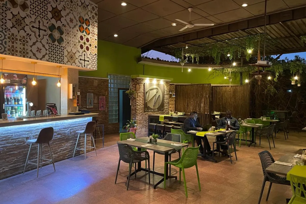 Planet Hotel HollyBum — ภาพห้องพักและบรรยากาศ