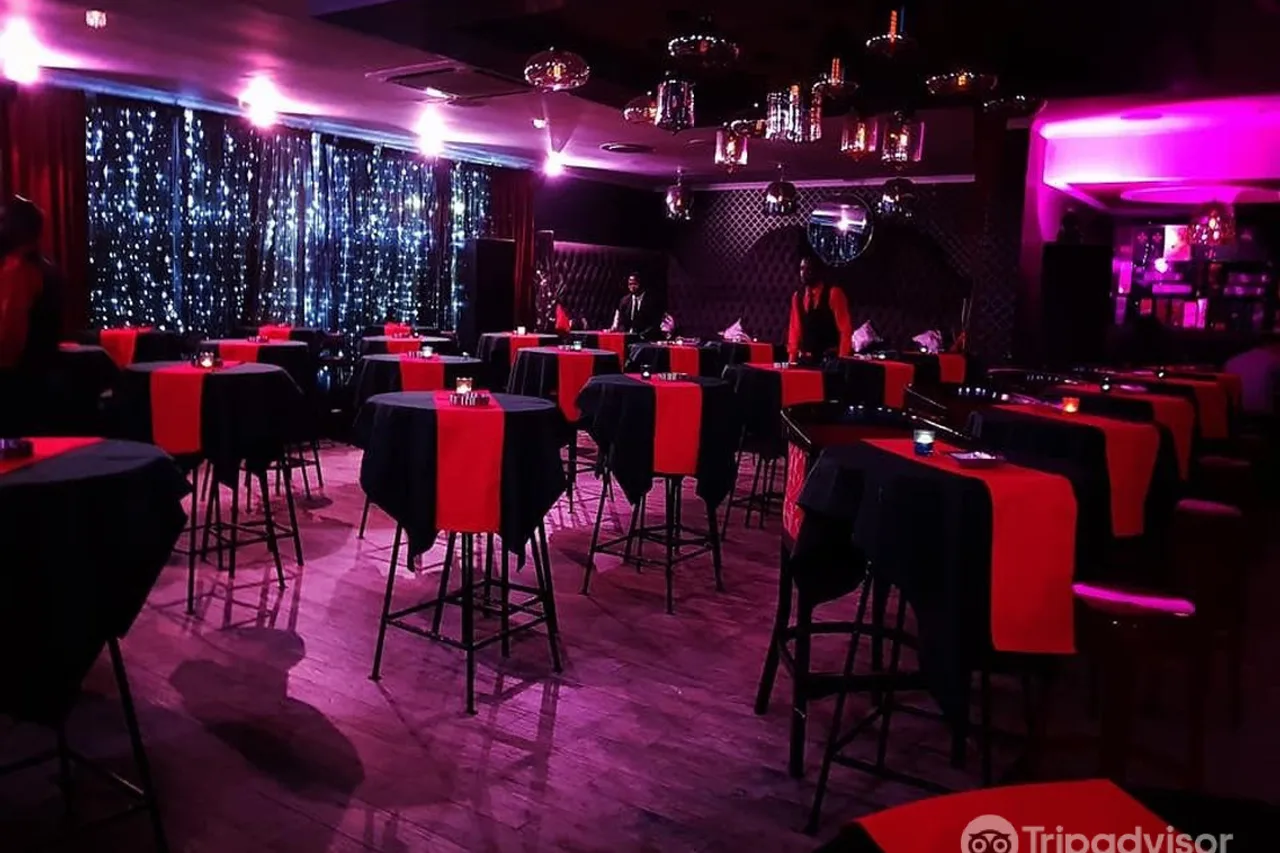 Planet Hotel HollyBum — ภาพห้องพักและบรรยากาศ