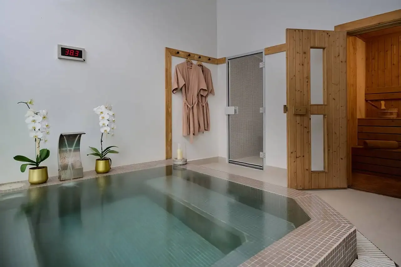 The Plantation Urban Resort & Spa — rooms and atmosphere