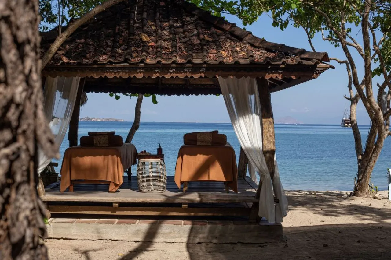 Plataran Komodo Resort & Spa — ภาพห้องพักและบรรยากาศ