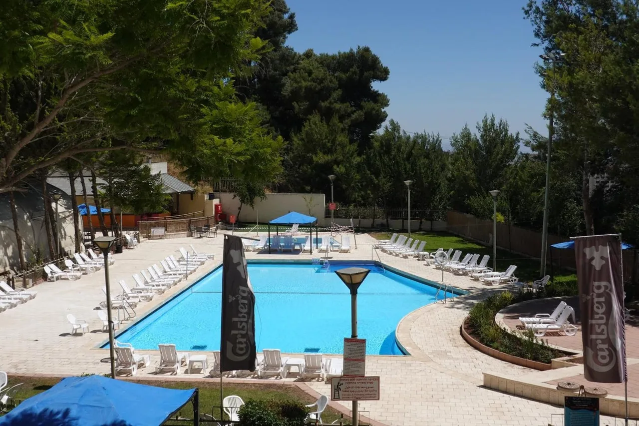 Plaza Nazareth Illit Hotel — ภาพห้องพักและบรรยากาศ