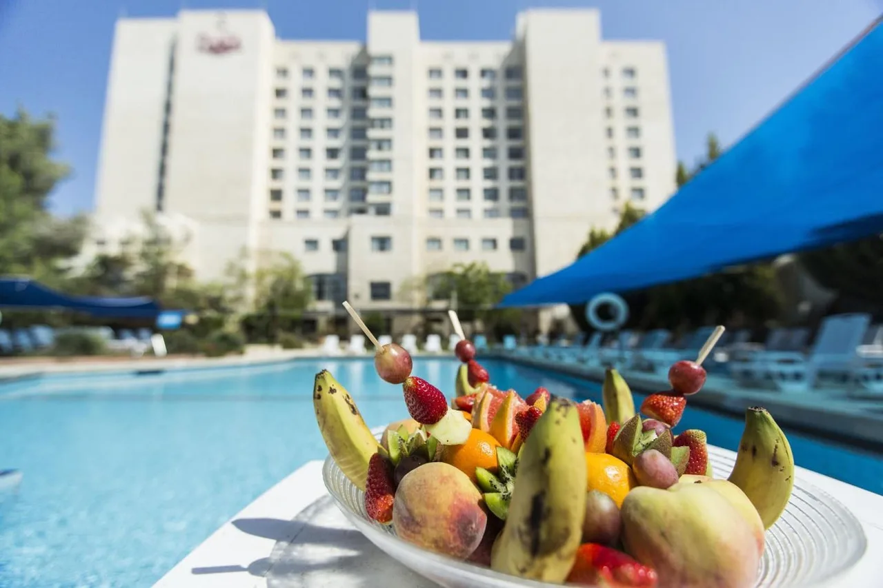 Plaza Nazareth Illit Hotel — ภาพห้องพักและบรรยากาศ