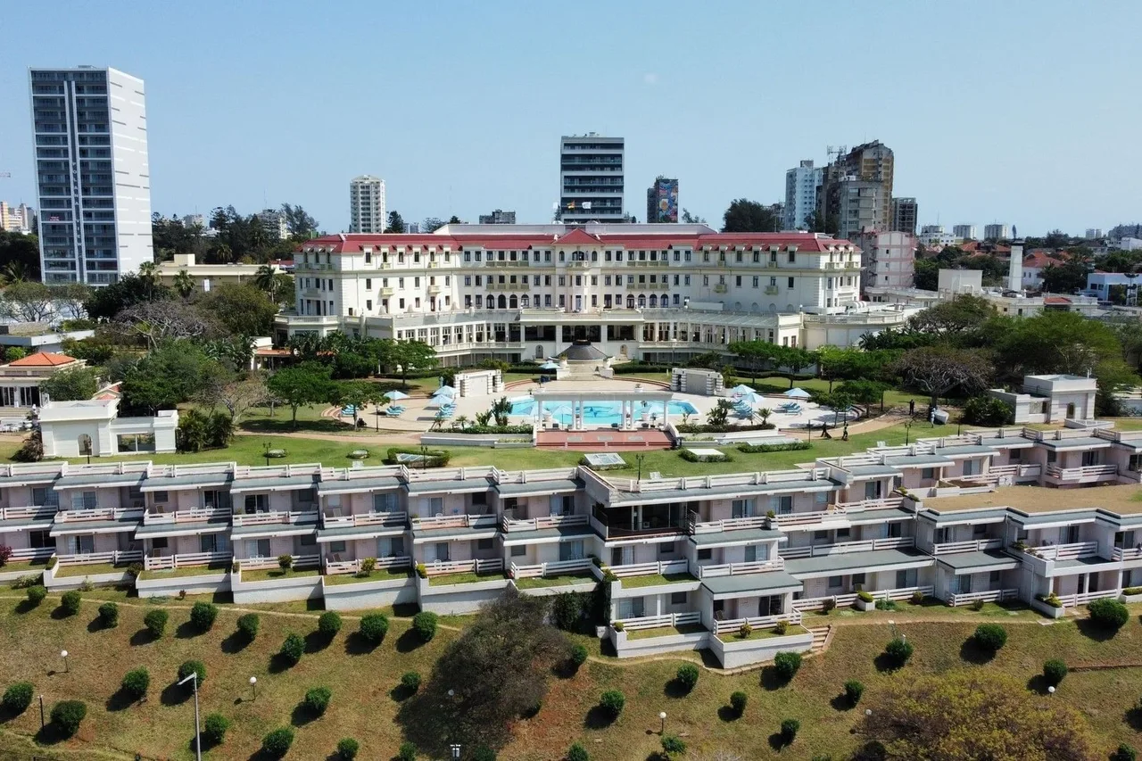 Polana Serena Hotel — rooms and atmosphere