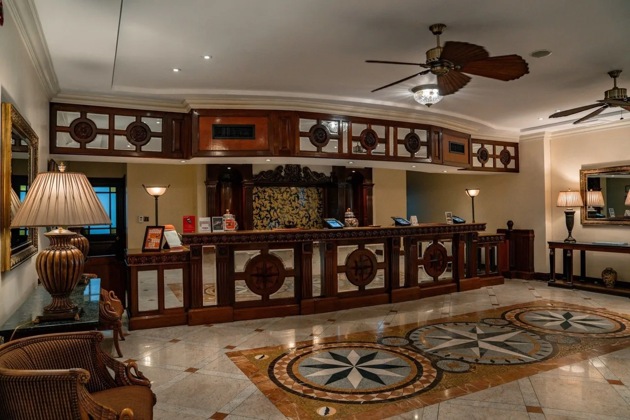 Polana Serena Hotel — rooms and atmosphere