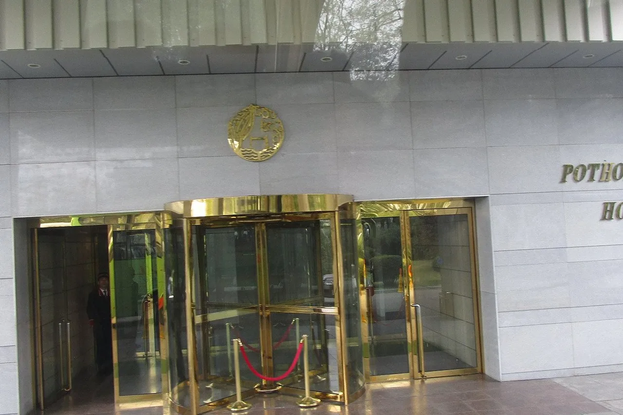 Pothonggang Hotel — ภาพห้องพักและบรรยากาศ