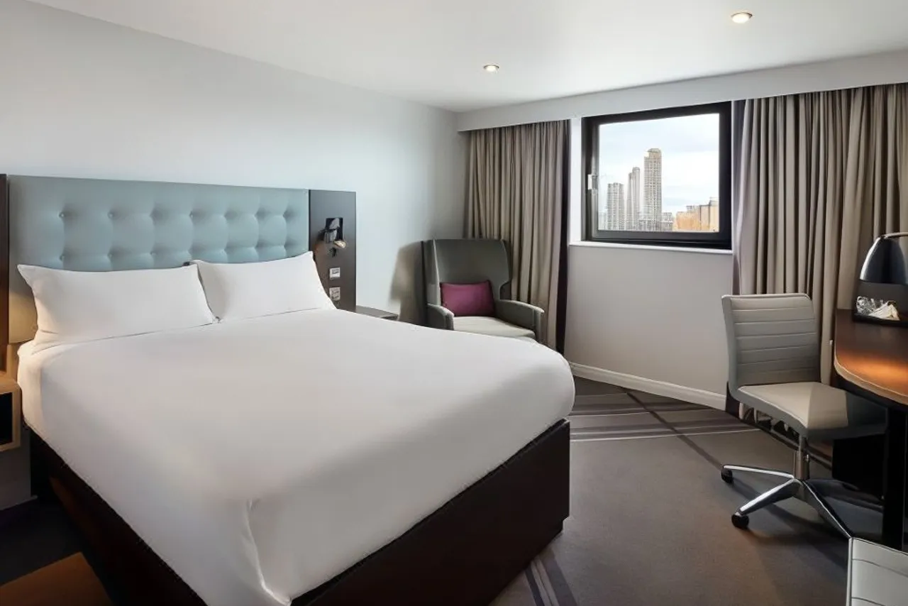 Premier Inn York City (Blossom Street South) — ภาพห้องพักและบรรยากาศ