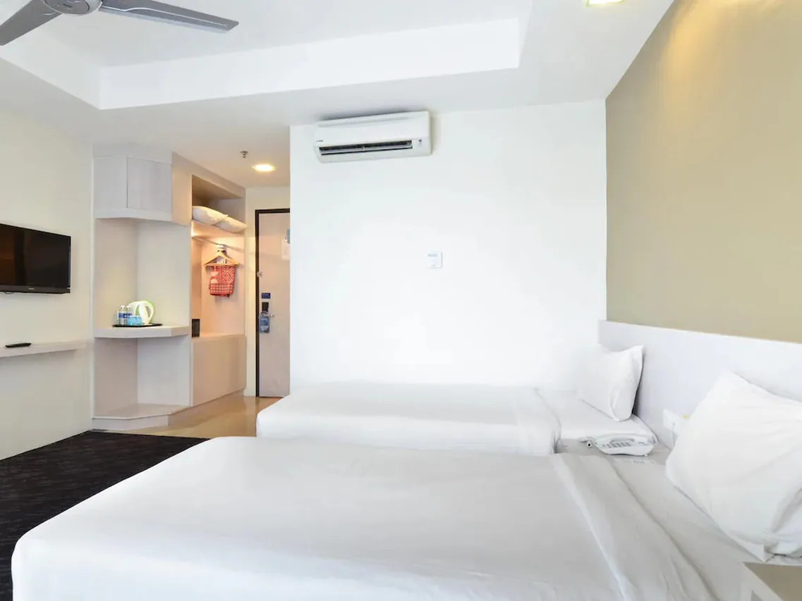 Prescott Hotel Kuala Lumpur - Sentral — rooms and atmosphere