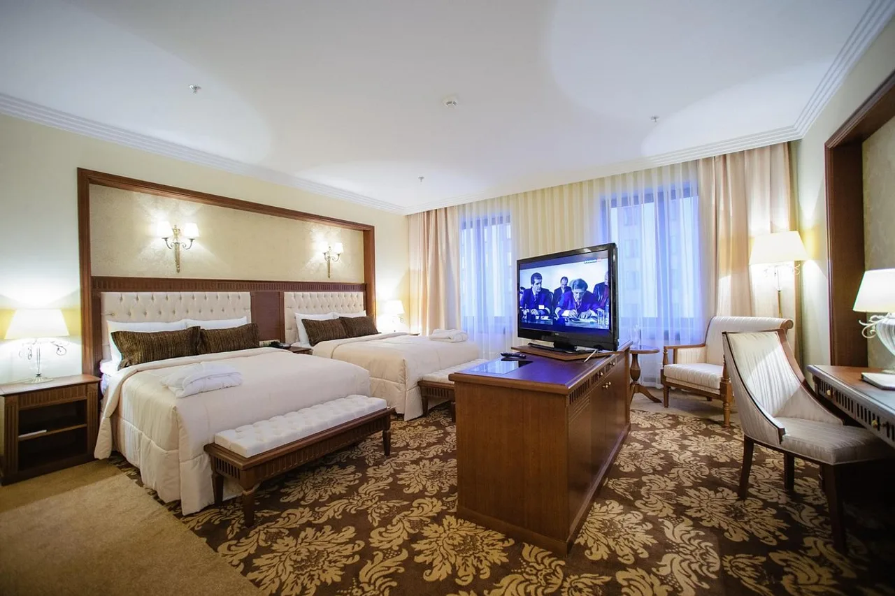 President Hotel Minsk — ภาพห้องพักและบรรยากาศ