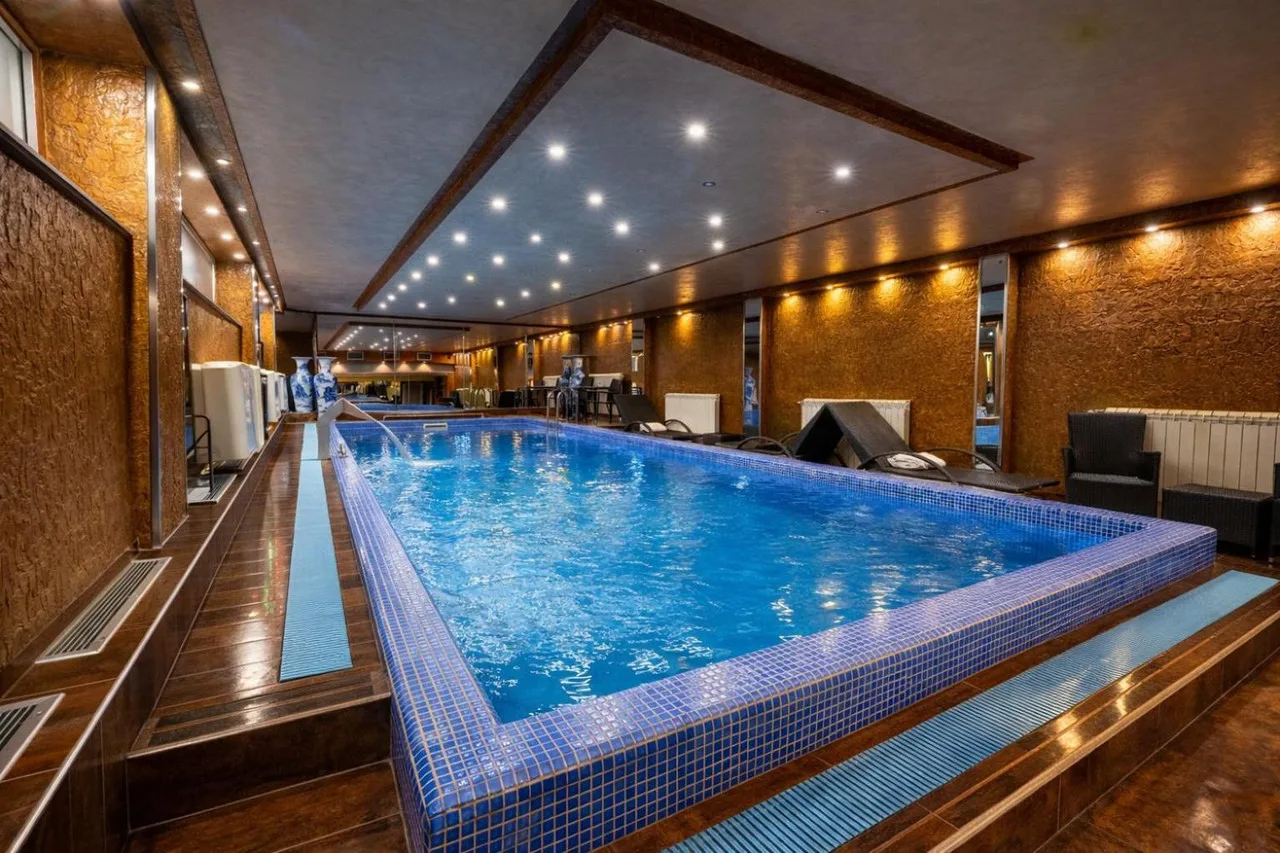 Prezident Hotel — ภาพห้องพักและบรรยากาศ
