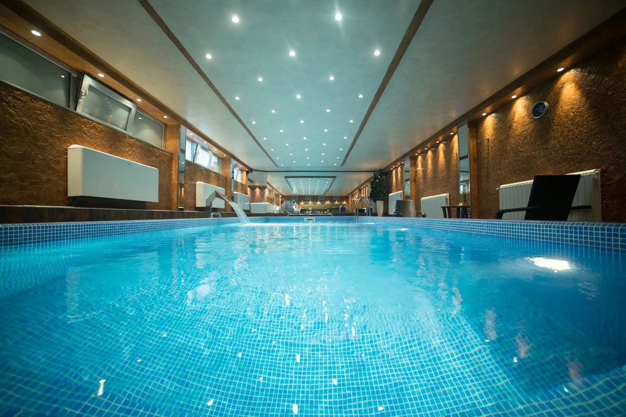 Prezident Hotel — ภาพห้องพักและบรรยากาศ