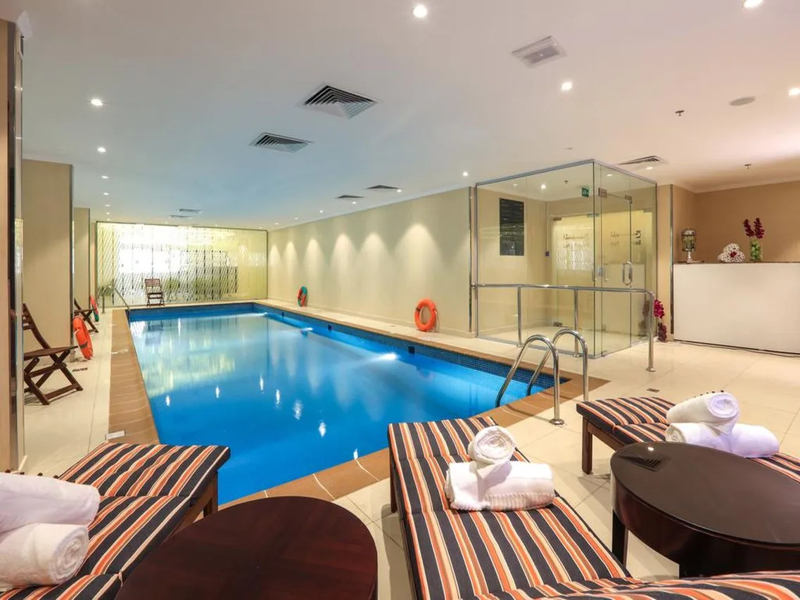 Prime Hotel Al Hamra Jeddah — rooms and atmosphere