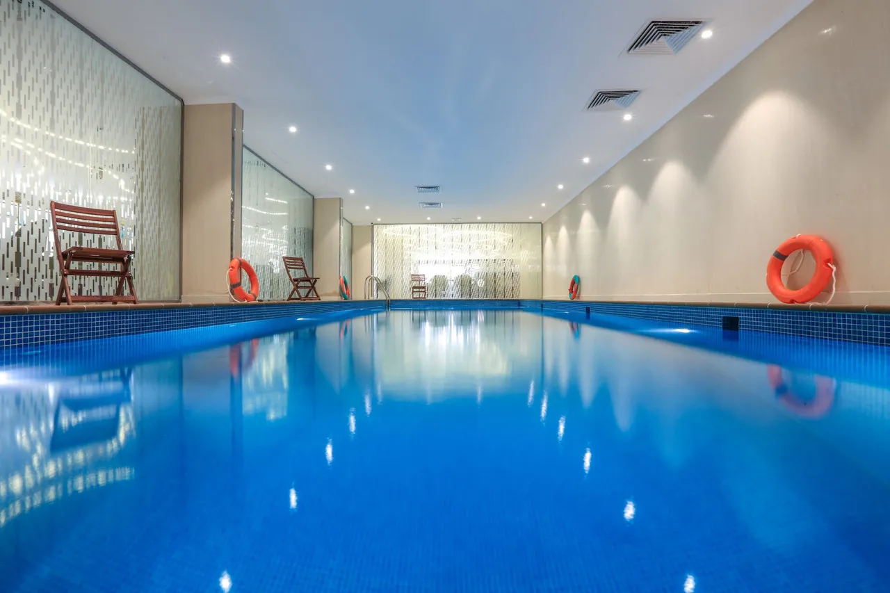 Prime Hotel Al Hamra Jeddah — rooms and atmosphere