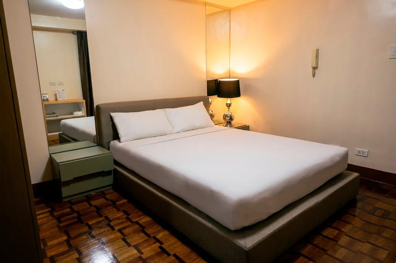 Prince Plaza II Condotel — rooms and atmosphere