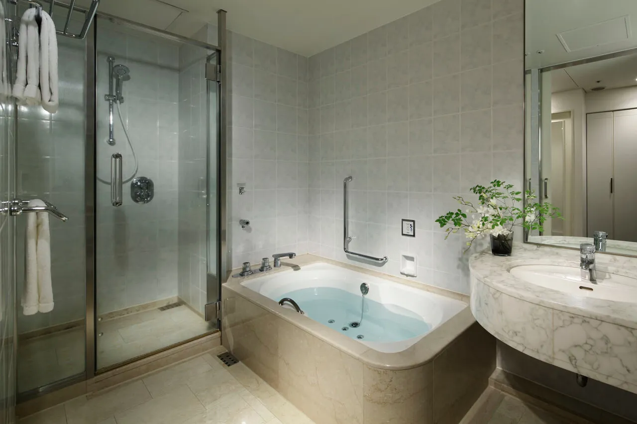 Prince Sakura Tower Tokyo — rooms and atmosphere