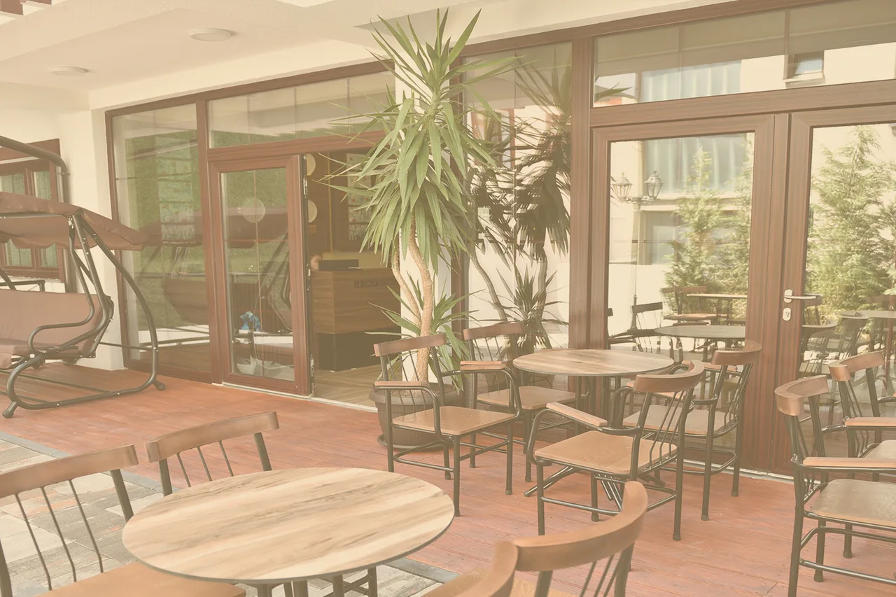 Prior Hotel — พริซเรน